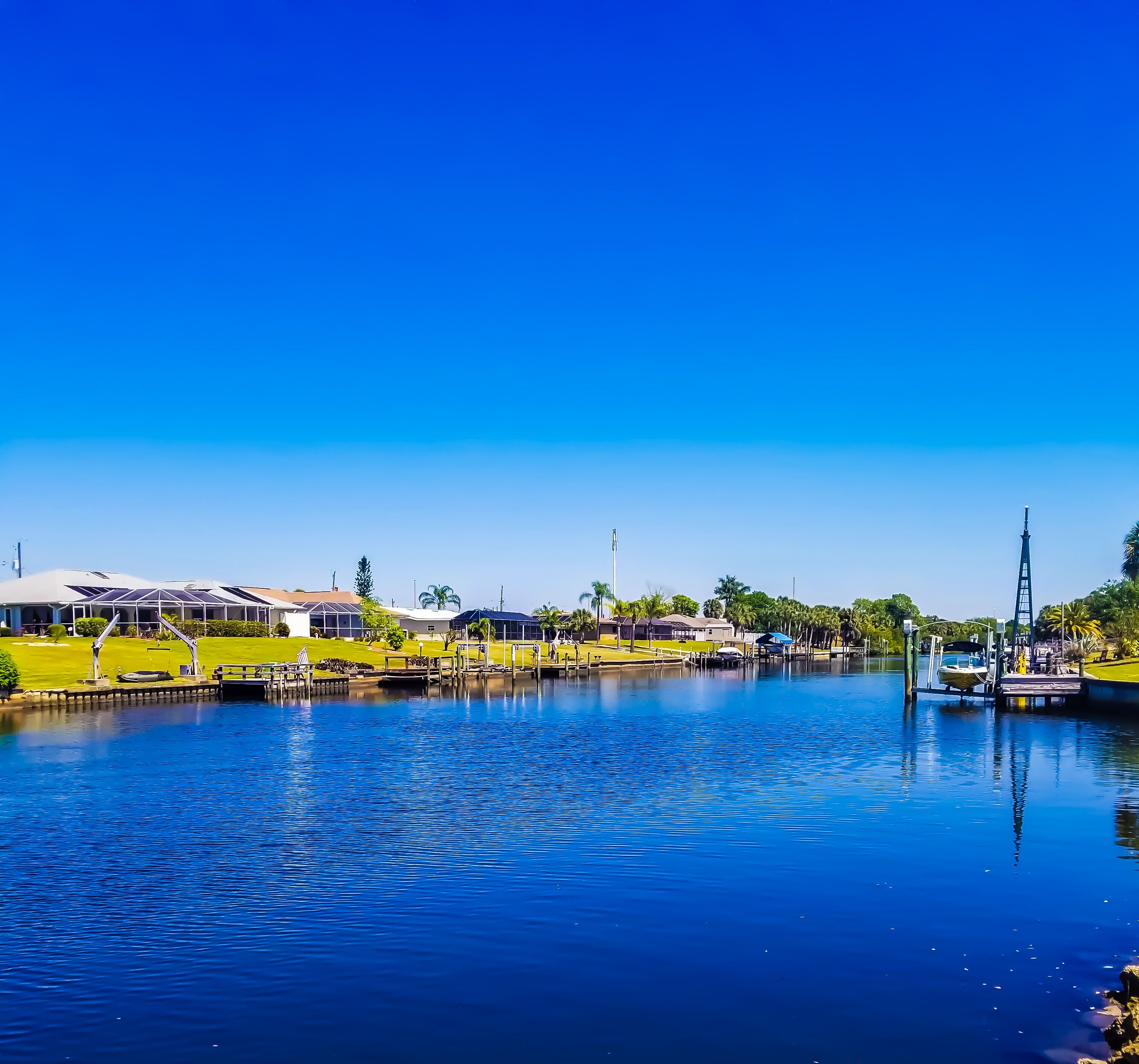Gulf-River-Charlotte Harbor Access Gorgeous 3 bed/2.5 bath Heated Pool Home