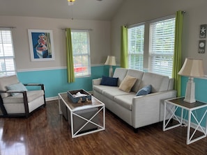 Smart TV, fireplace, DVD player