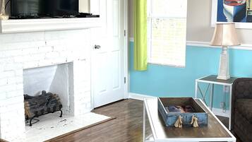 Smart TV, fireplace, DVD player