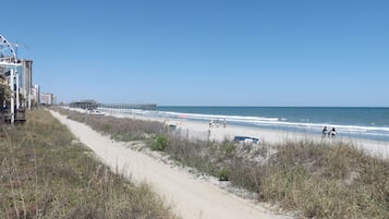 Playa en los alrededores
