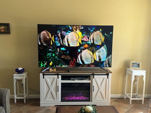 *Discounted Desert Oasis 3BR 2BA Spacious,  Lots of Parking & Centrally Located 