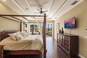 4 chambres, fer et planche à repasser, lit de bébé portatif