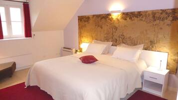 1 bedroom, travel crib, free WiFi, bed sheets