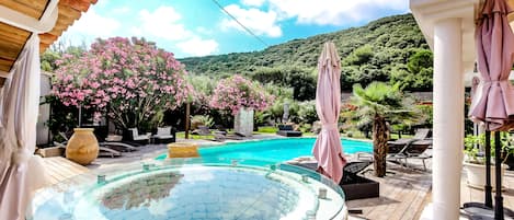 Piscina all'aperto