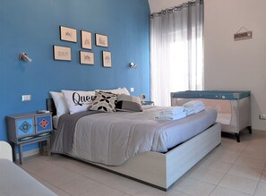 2 quartos, ferros/tábuas de passar roupa, Wi-Fi, roupa de cama
