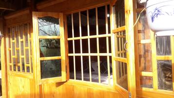 Traditional Double Room, Mountainside | Minibar, free WiFi, bed sheets