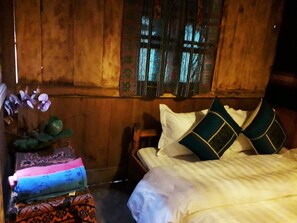 Traditional Double Room, Patio, Slope side | Minibar, free WiFi, bed sheets - Surelee Homestay (Sa Pa)