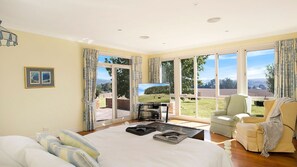 6 Schlafzimmer, Bügeleisen/Bügelbrett, WLAN, Bettwäsche