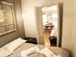 2 bedrooms, iron/ironing board, travel cot, WiFi