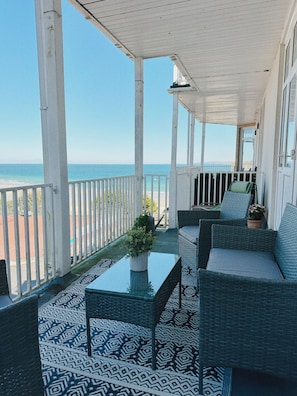 Property grounds - PORTHMINSTER VIEW - Beautiful seaside apartment with balcony overlooking St Ives (St. Ives)