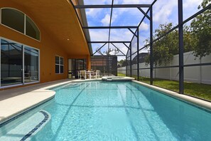 Udendørs pool, opvarmet pool