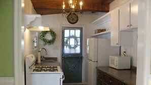 Unclassified image, 3 of 35, button - Farmhouse cottage Retreat with Mountain View’s.  (El Cajon)