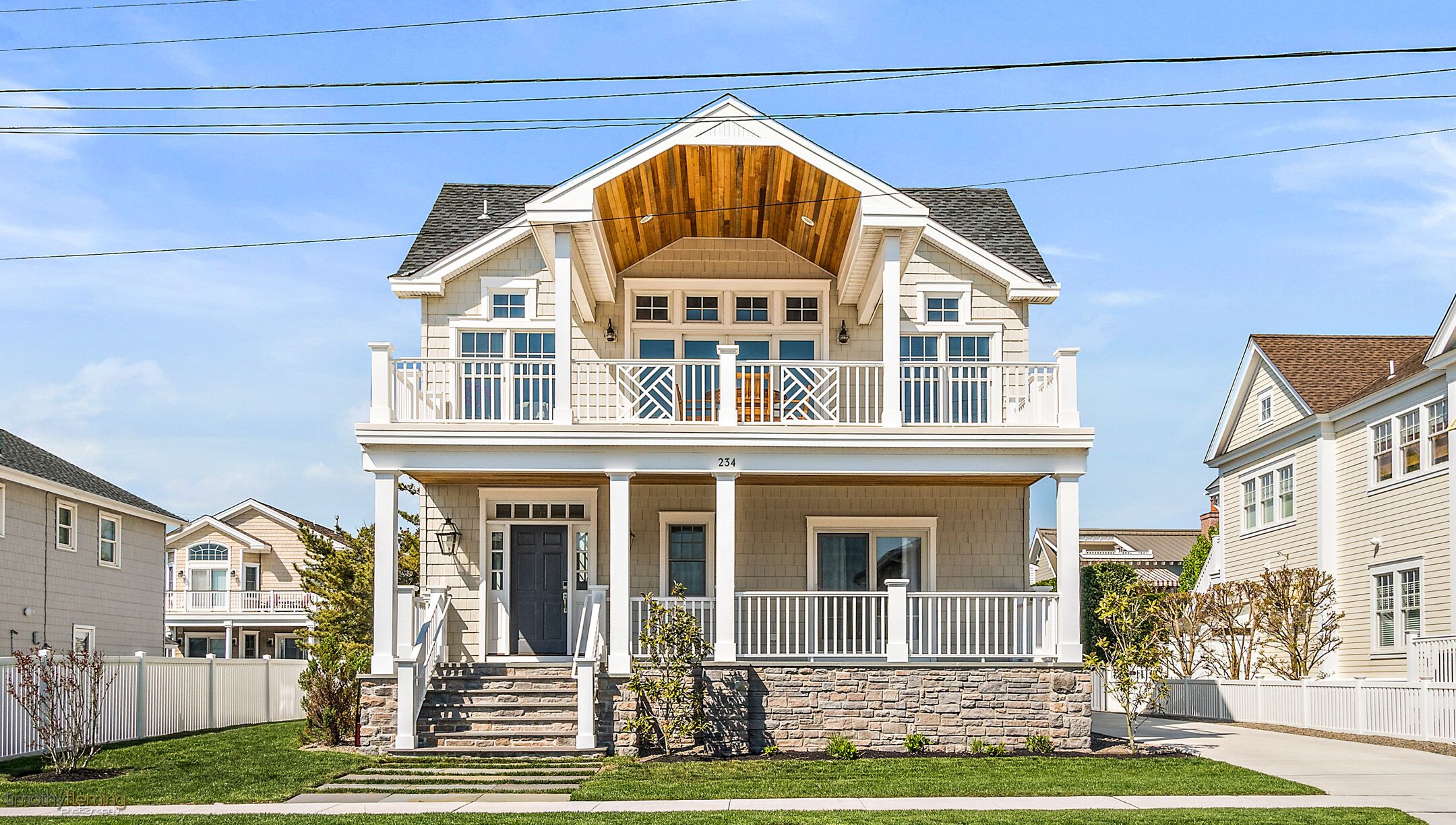 Luxury South End Stone Harbor Home (118th st) 6 bedrooms & 5.5 baths with Pool