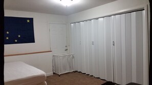4 Schlafzimmer, Bügeleisen/Bügelbrett, WLAN, Bettwäsche