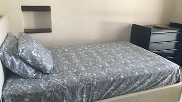 4 camere, ferro/asse da stiro, accesso a Internet, lenzuola