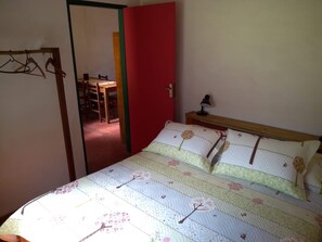 1 soverom, wi-fi og sengetøy