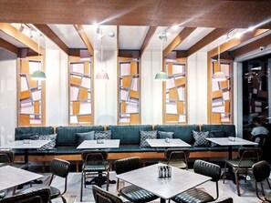 Restaurant - Cakefully Yours Hotel (Bacolod)