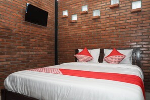 Desk, free WiFi, bed sheets - Collection O 550 Kebon Krapyak Cottage Syariah (Ngaglik)