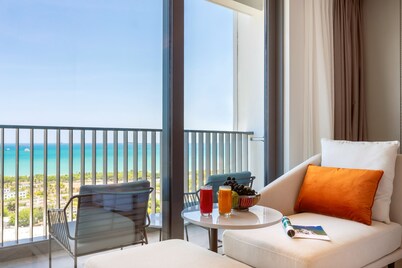 Oakwood Apartments Sanya