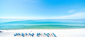 Unidad Seychelles 706, un dormitorio con literas, dos baños