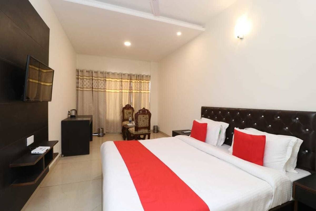 Deluxe Double Room, 1 Large Twin Bed