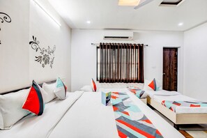 Bureau, chambres insonorisées, Wi-Fi gratuit, draps fournis