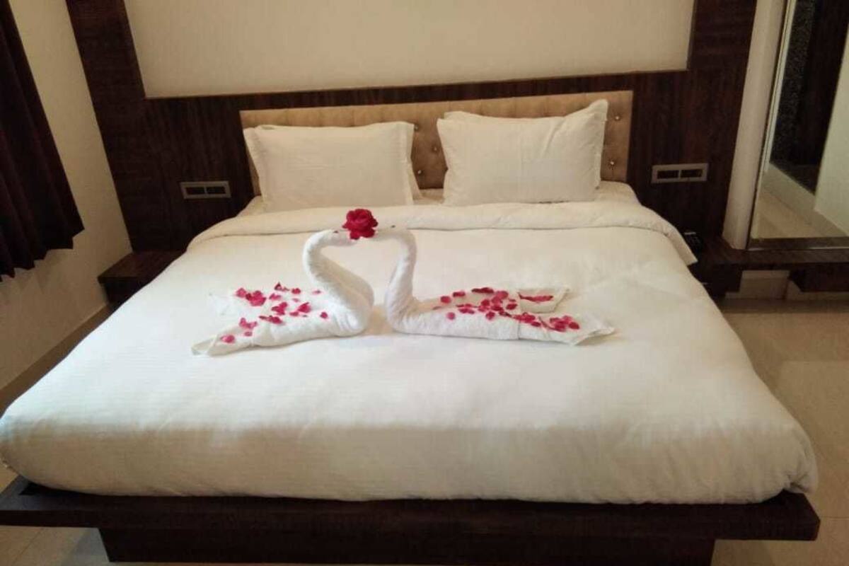 Rollaway beds, free WiFi