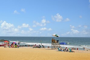 Beach - Bay Head Condo! One bedroom with Guest room + 3 homes from Ocean! (Bay Head)