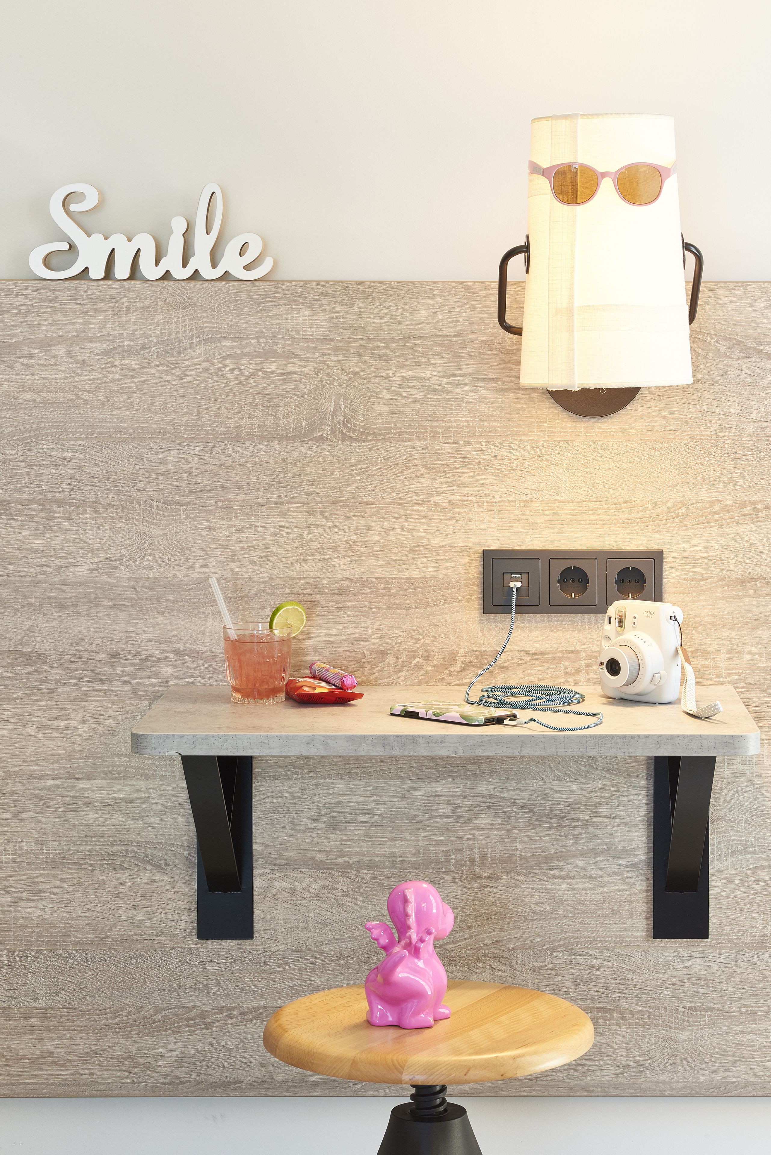 family room, 1 queen bed with sofa bed, non smoking (sea view) | in-room safe, desk, blackout curtains, soundproofing