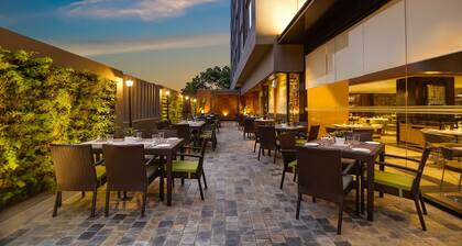 Lemon Tree Hotel Viman Nagar Pune