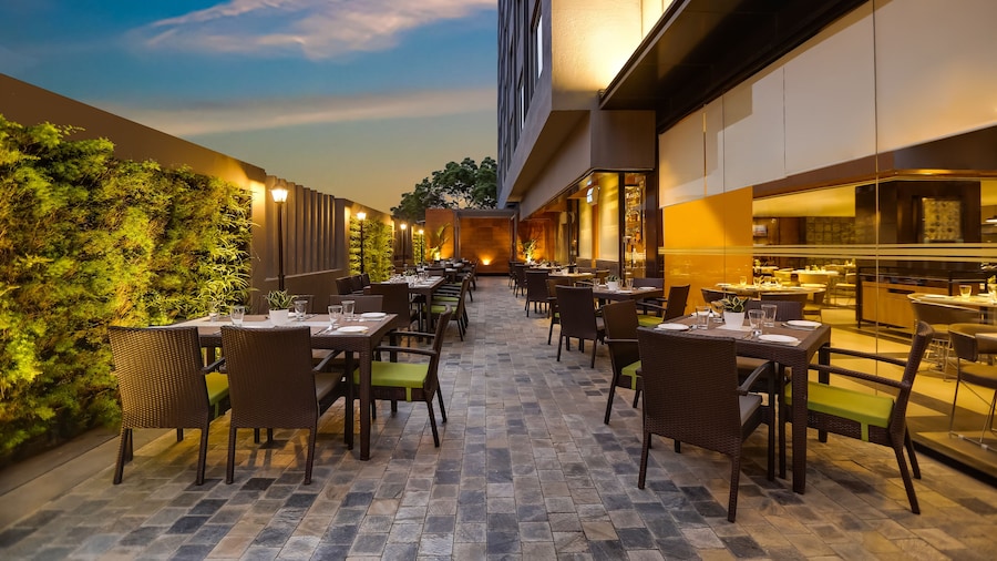 Lemon Tree Hotel Viman Nagar Pune