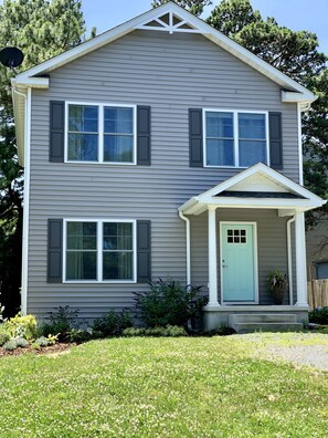 Exterior - PRICE REDUCED- includes linens and beach parking pass!  (Rehoboth Beach)