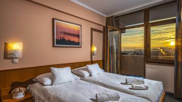 Bureau, Wi-Fi gratuit, draps fournis