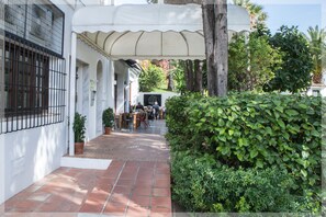 Restauration extérieure