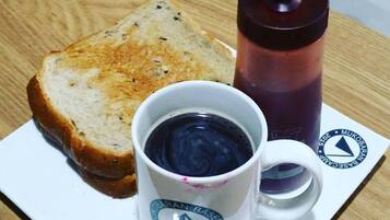 Free daily continental breakfast
