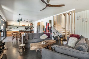 Smart TV, books, video library, stereo