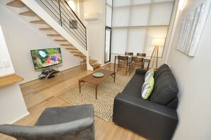 Living area - Darlinghurst Popular Apartments (Surry Hills)