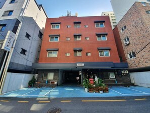 Front of property - Daejeon Guesthouse Sky Garden - Hostel (Daejeon)