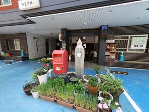 Exterior - Daejeon Guesthouse Sky Garden - Hostel (Daejeon)