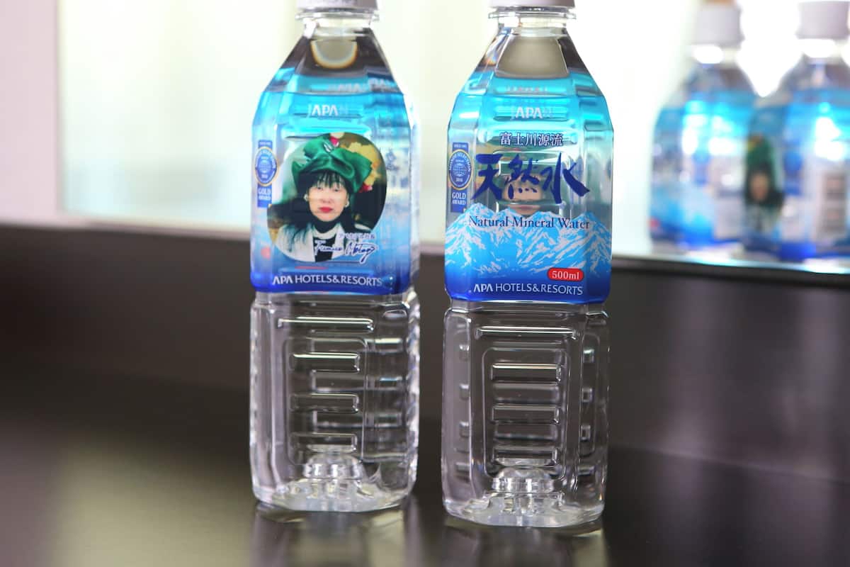 1 bedroom, down comforters, desk, blackout drapes