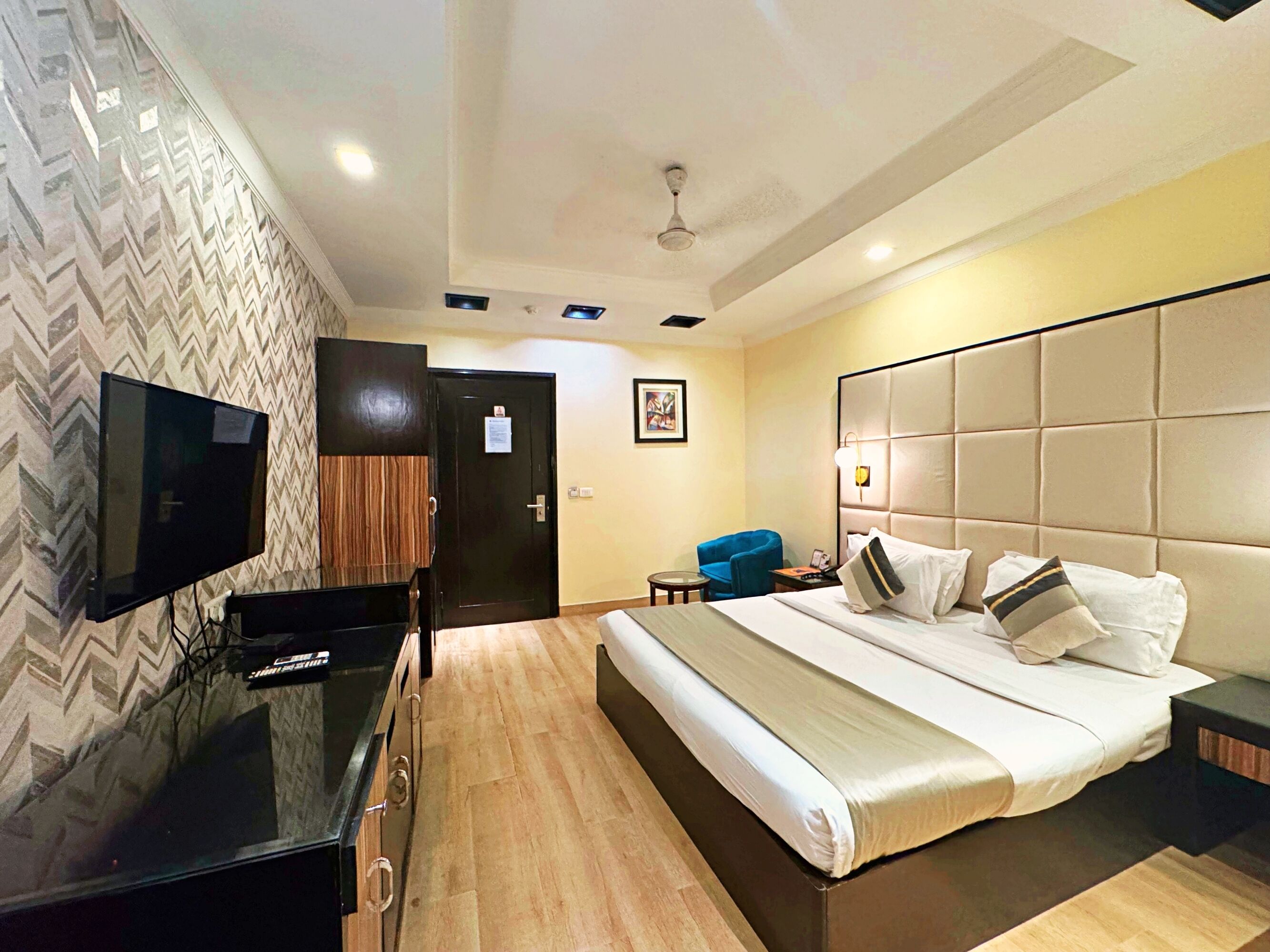 Executive Double Room | In-room safe, desk, rollaway beds, free WiFi