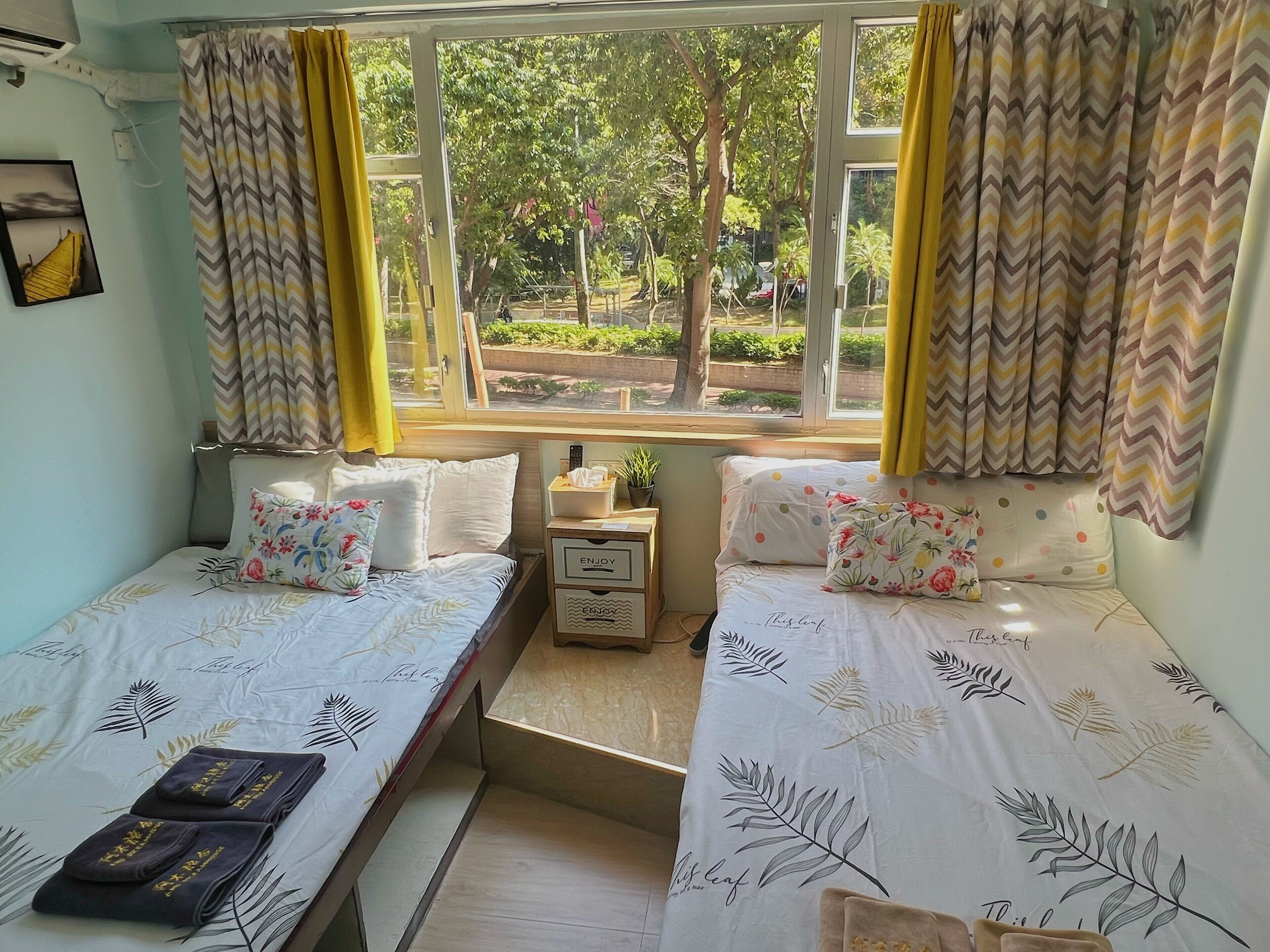 Classic Quadruple Room, 2 Double Beds, Garden View