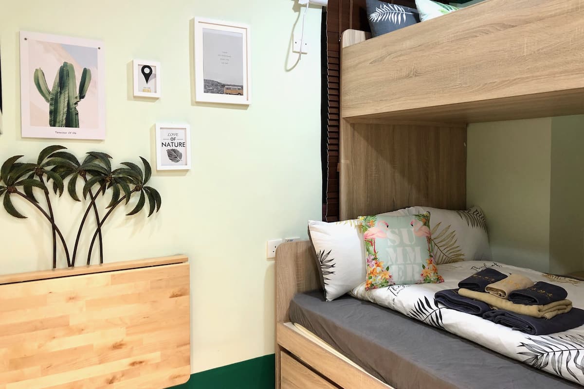 Kamar Quadruple Comfort, Beberapa Tempat Tidur | Didekorasi berbeda-beda dan dilengkapi dengan perabotan berbeda-beda