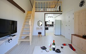 Duplex (15 PY, #201, #202) | Free WiFi