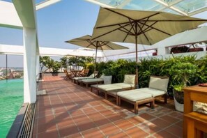 Sundeck