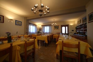 Free daily local cuisine breakfast