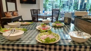 朝食ビュッフェ