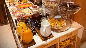 Tägliches inbegriffenes Frühstücksbuffet
