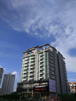 Front of property - Ca&Sa Service Apartment (Phnom Penh)
