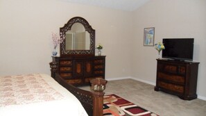 5 bedrooms, in-room safe, iron/ironing board, WiFi - My wonderful Home!!! (Augusta)